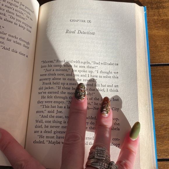 The hardy boys book - Picture 3 of 7